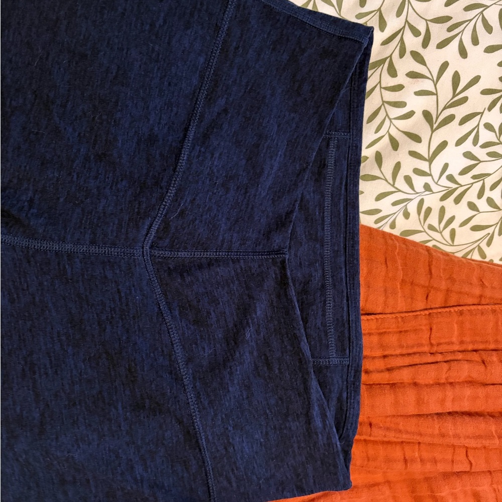 Size large Fabletics legging bundle. - image 3